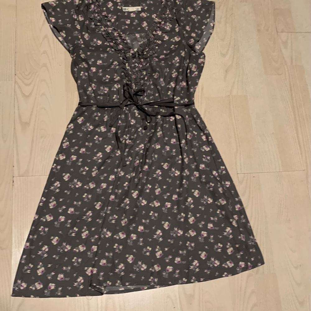American Eagle Outfitters Gray Floral Dress